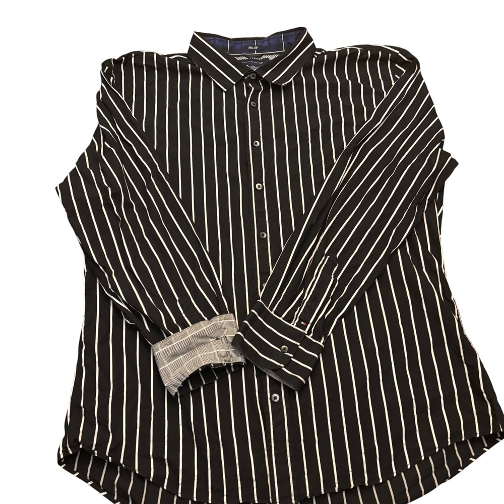Tommy Hilfiger Men's Slim Fit XXL Flip Sleeve Black and White Stripe Button Down